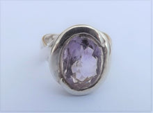 Load image into Gallery viewer, Sterling Silver &amp; Light Purple Ring (size 8)
