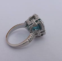 Load image into Gallery viewer, Teal &amp; Silver Tone Costume Bling Ring (size 8)
