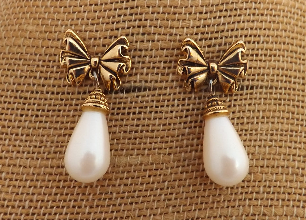 Vintage Gold Tone Bow & Faux Pearl Drop Earrings