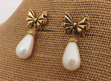 Load image into Gallery viewer, Vintage Gold Tone Bow &amp; Faux Pearl Drop Earrings
