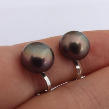 Load image into Gallery viewer, Warm Grey Freshwater Pearl Clip On Earrings (Free giftbox)
