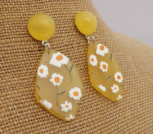 White Daisy on Yellow Acrylic Earrings