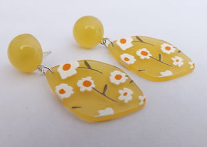 White Daisy on Yellow Acrylic Earrings