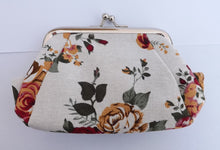 Load image into Gallery viewer, Floral Print Vintage Style Coin Purse (five options)
