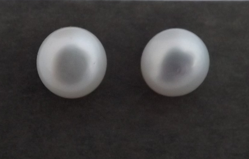 White Freshwater Pearl Stud Earrings