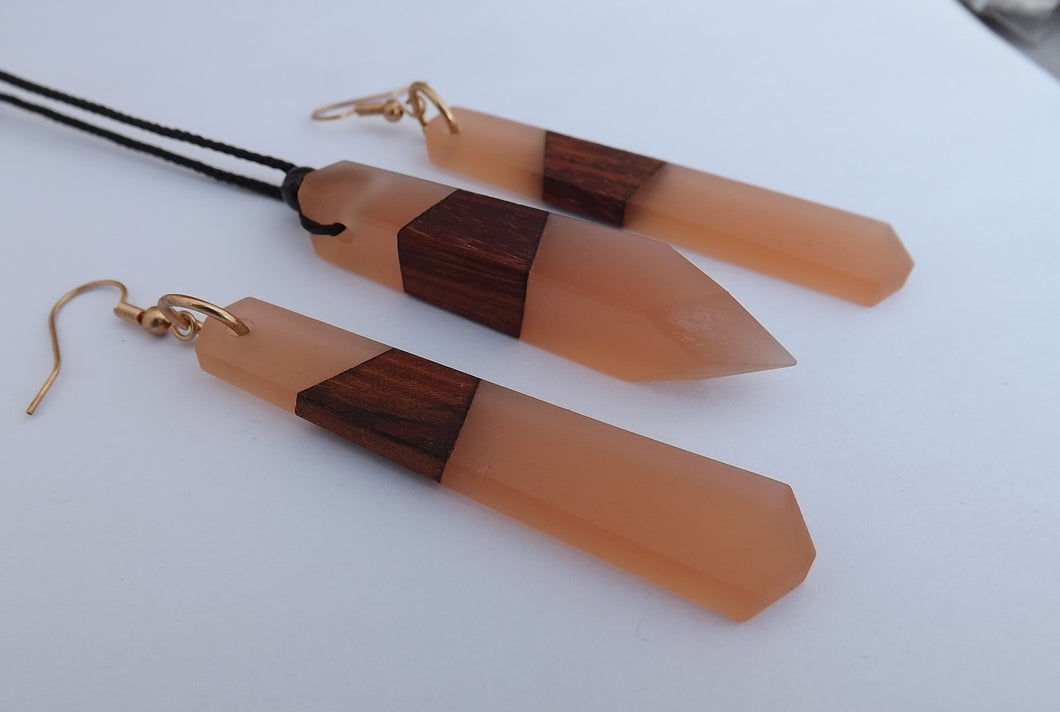 Wood & Peach Resin Pendant Necklace & Earrings Set