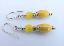 Load image into Gallery viewer, Yellow Opaque Glass Bead Earrings
