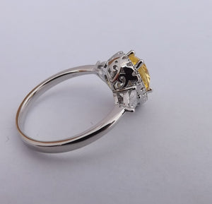 Yellow & Silver Tone Costume Bling Ring (size 10)