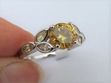 Load image into Gallery viewer, Yellow &amp; Silver Tone Costume Ring (size 11)
